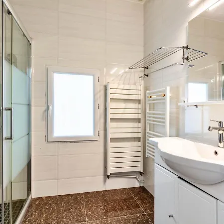 Maison Spacieuse 3 - 35 Min Paris Centre Apartman Romainville